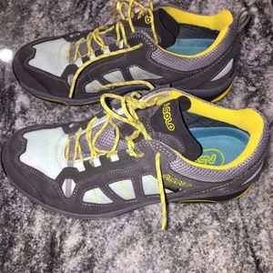 Asolo Hiking Shoes
